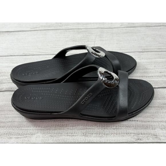Crocs Sanrah Hammered Metal Circle Slide Sandals Black/Silver Size 7 - Picture 3 of 4